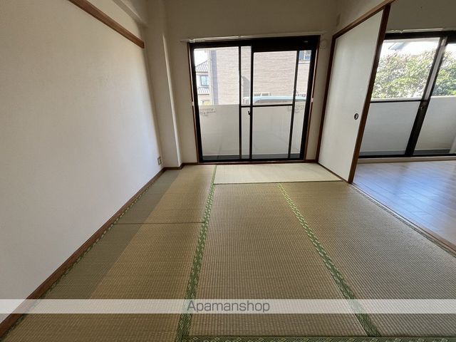 マイン東高須の内装写真