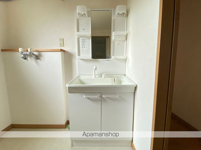 クィーズン緑の内装写真
