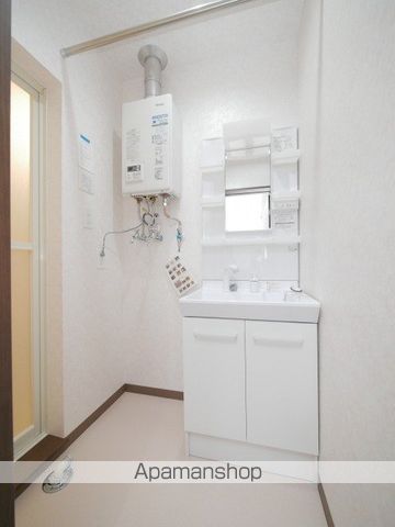 ウィステリア菊水元町の内装写真