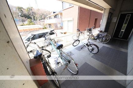 ジュネス南大沢[1R/18m2]の共用部1