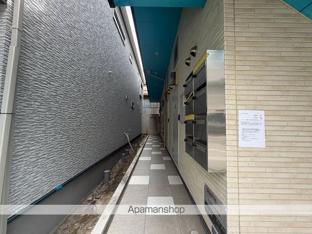 FLAWLESS壱番館の玄関写真