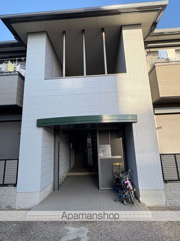 サンメゾンさつきの玄関写真