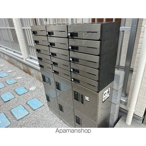 MQUARTO柏の玄関写真