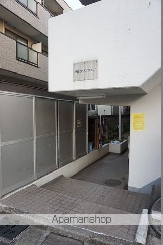 戸田宝マンションの玄関写真