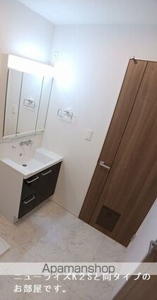 ブレイ　バレー[2LDK/59.58m2]の洗面所