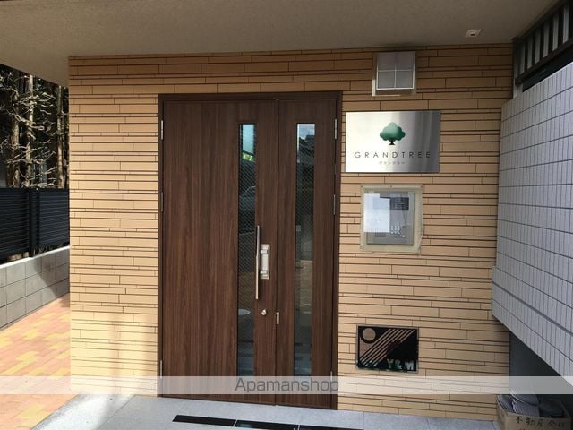 グランツリーの玄関写真