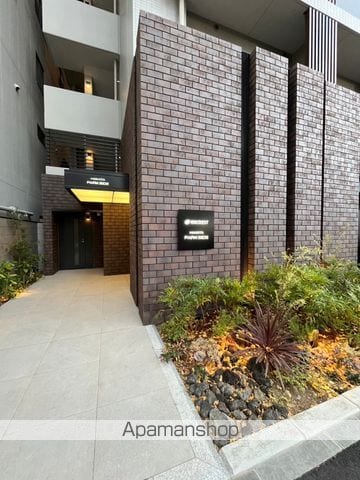 エンクレスト博多PARKSIDEの玄関写真