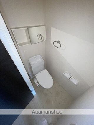 イーストガーデン[1LDK/38.2m2]のトイレ