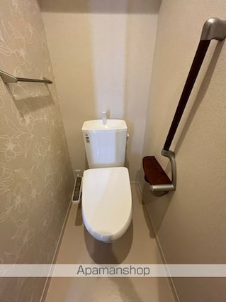 和歌山県和歌山市小雑賀[2LDK/62.03m2]のトイレ