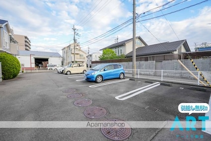 愛媛県松山市山越１丁目[2LDK/58.53m2]の駐車場