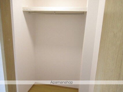 テゾーロ梨木Ｃ棟[1R/27.68m2]の収納