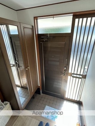 上戸田５丁目貸戸建[2SLDK/75.76m2]の玄関