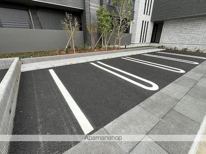 シャーメゾン　フローラ[2LDK/70.69m2]の駐車場