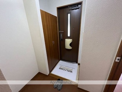 リヴェール　チカ　Ｂ棟[2LDK/55.41m2]の玄関