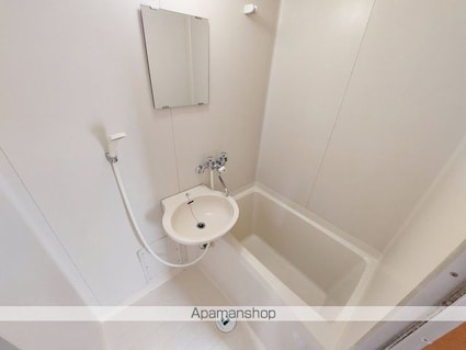 ヴィラ平成[1K/22.36m2]のバス