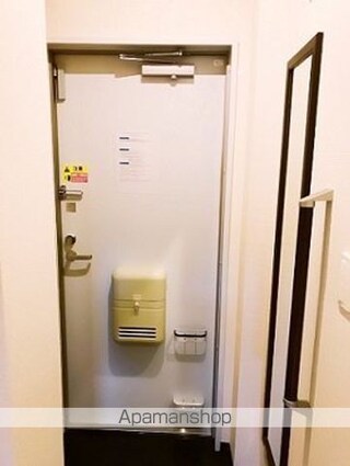 クレイノ高円寺[1K/21.11m2]の玄関