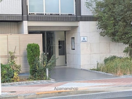 ジェノヴィア三ノ輪スカイガーデン[2LDK/53.4m2]のエントランス1