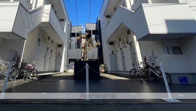 ブレイブ姪浜の玄関写真