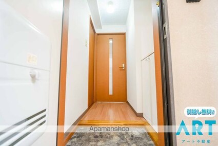 ノイシュロス久万ノ台[2DK/41.85m2]の玄関