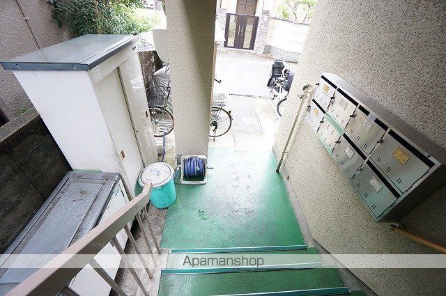 オートリマンションの玄関写真