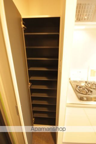 レジディア新大阪の内装写真