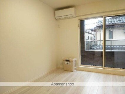 東京都立川市柴崎町３丁目[1R/29.81m2]のリビング・居間