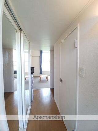 レオパレスアクア[1K/19.87m2]の玄関