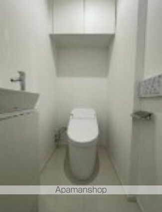 ルミーク文京湯島[2DK/40.37m2]のトイレ