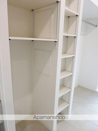 レピュア王子本町[1R/26.12m2]の収納