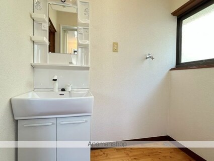 高田住宅　[3K/63.84m2]の洗面所