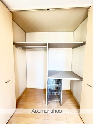 和歌山県和歌山市紀三井寺[2LDK/59.02m2]の収納