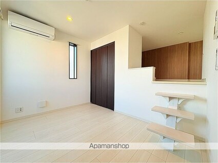 ＲＩＺＥＳＴ東照宮[1R/21.75m2]のリビング・居間