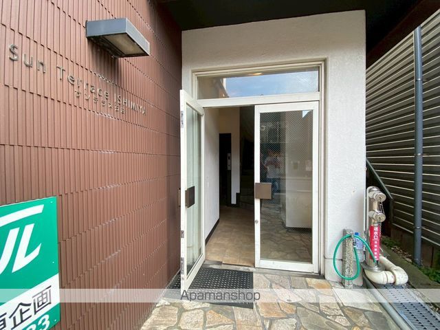 サンテラス石宮の玄関写真