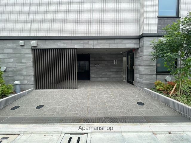CREATIF池袋の玄関写真