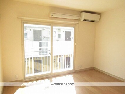 ユーロハイツ名須川Ａ[1K/24.5m2]のリビング・居間