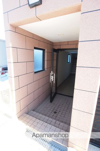 アーバングラスの玄関写真