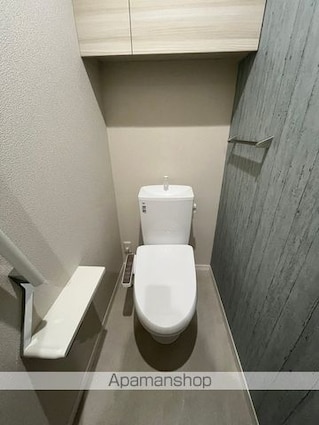 和歌山県和歌山市十三番丁[1LDK/49.5m2]のトイレ