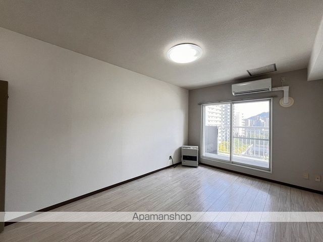 エレガンス円山の内装写真