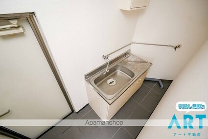 タカラビル[1R/67.68m2]の内装1