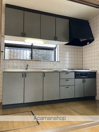 一里山４丁目貸家[6LDK/144.08m2]のキッチン