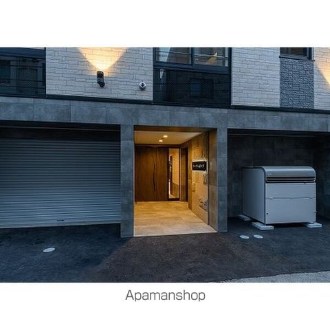 ドゥ・ヴィルヌーブの玄関写真