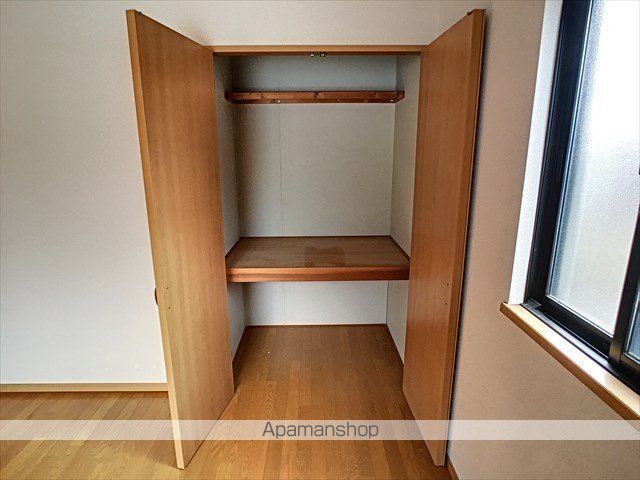 グランドルー春日A棟の内装写真