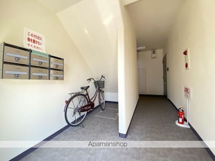 メゾンパティオ神山[1LDK/45.09m2]のエントランス