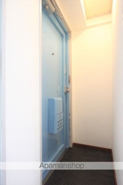 ピカデリーサーカス緑町[1R/17.7m2]の玄関