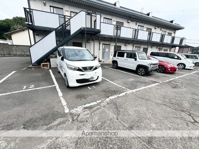 グリーンフル六十谷Ⅰ[2DK/40.92m2]の駐車場