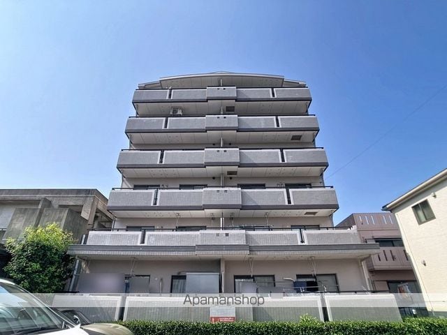 シャトルハイツの外観写真