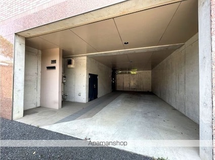 千葉県柏市しいの木台３丁目[2LDK/66.66m2]のエントランス
