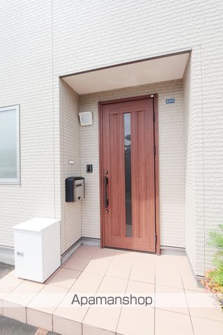 徳島線 徳島駅 徒歩27分 2階建 築13年の玄関写真