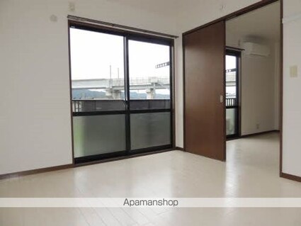 セントレージＴＭＲ[2LDK/50.7m2]の内装1