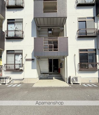 クレストたまプラーザの玄関写真